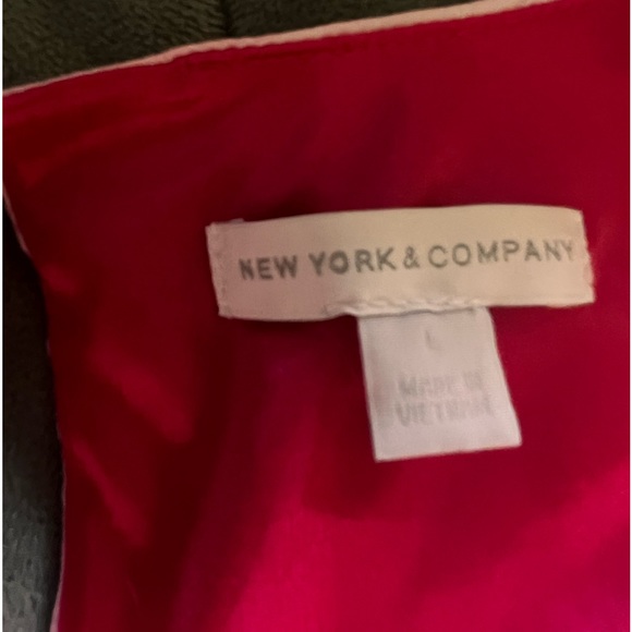 NEW YORK & COMPANY size Large - silky and flowy - Picture 2 of 3